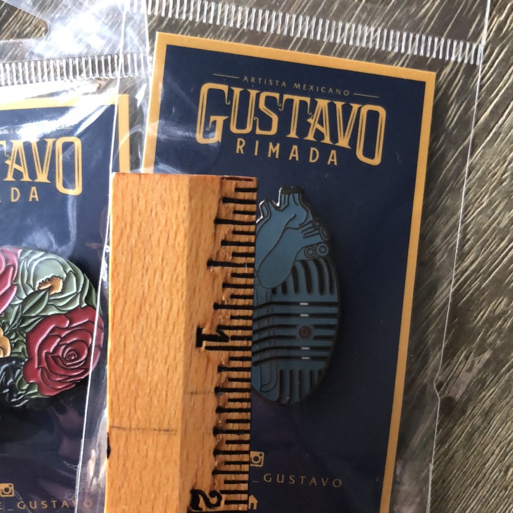 Limited Edition Enamel Artist Pins bundle of 2 - Picture 17 of 17